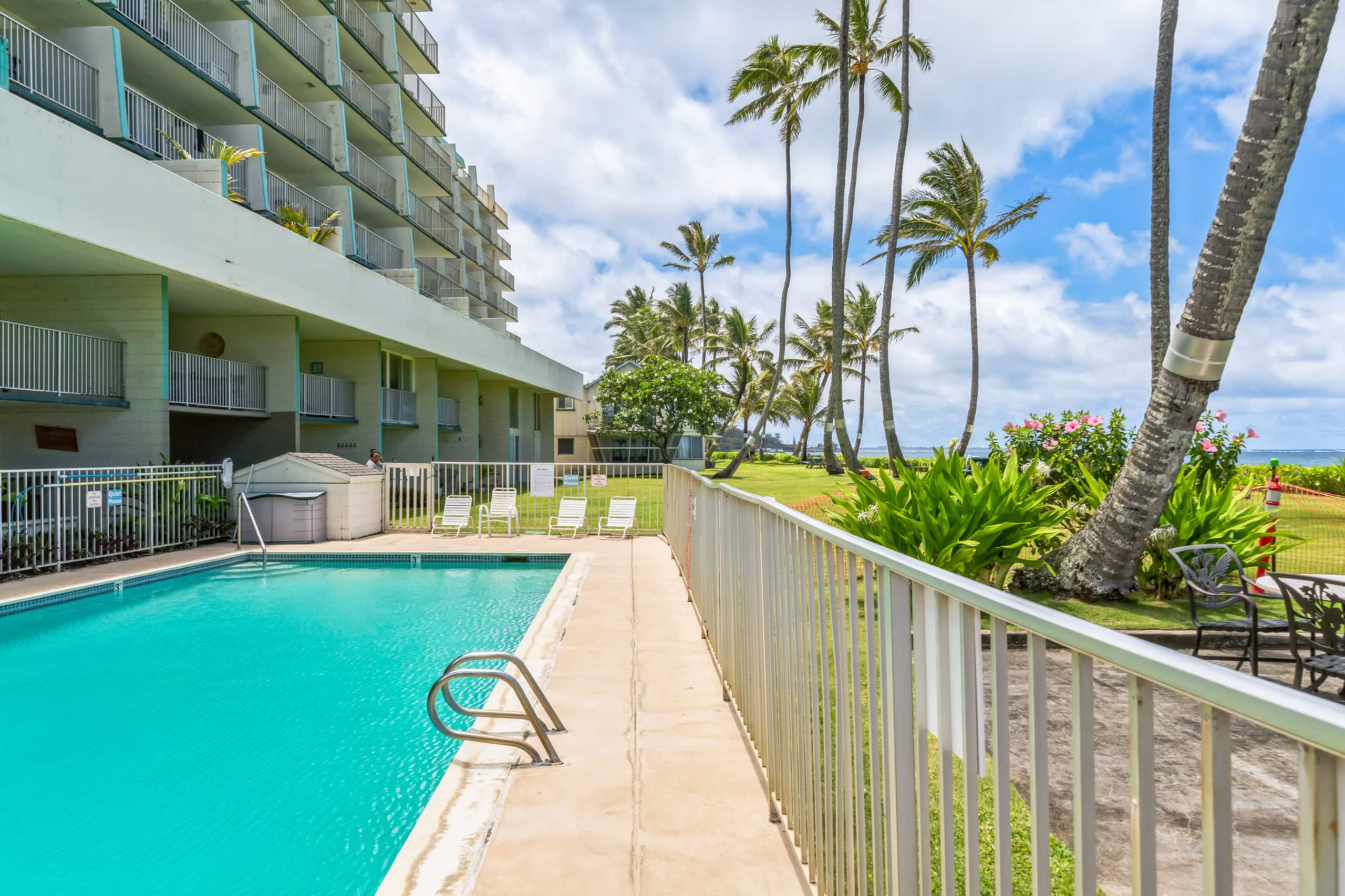 Condo in Hauula · ★4.76 · 3 bedrooms · 4 beds · 2 private baths - Image 26