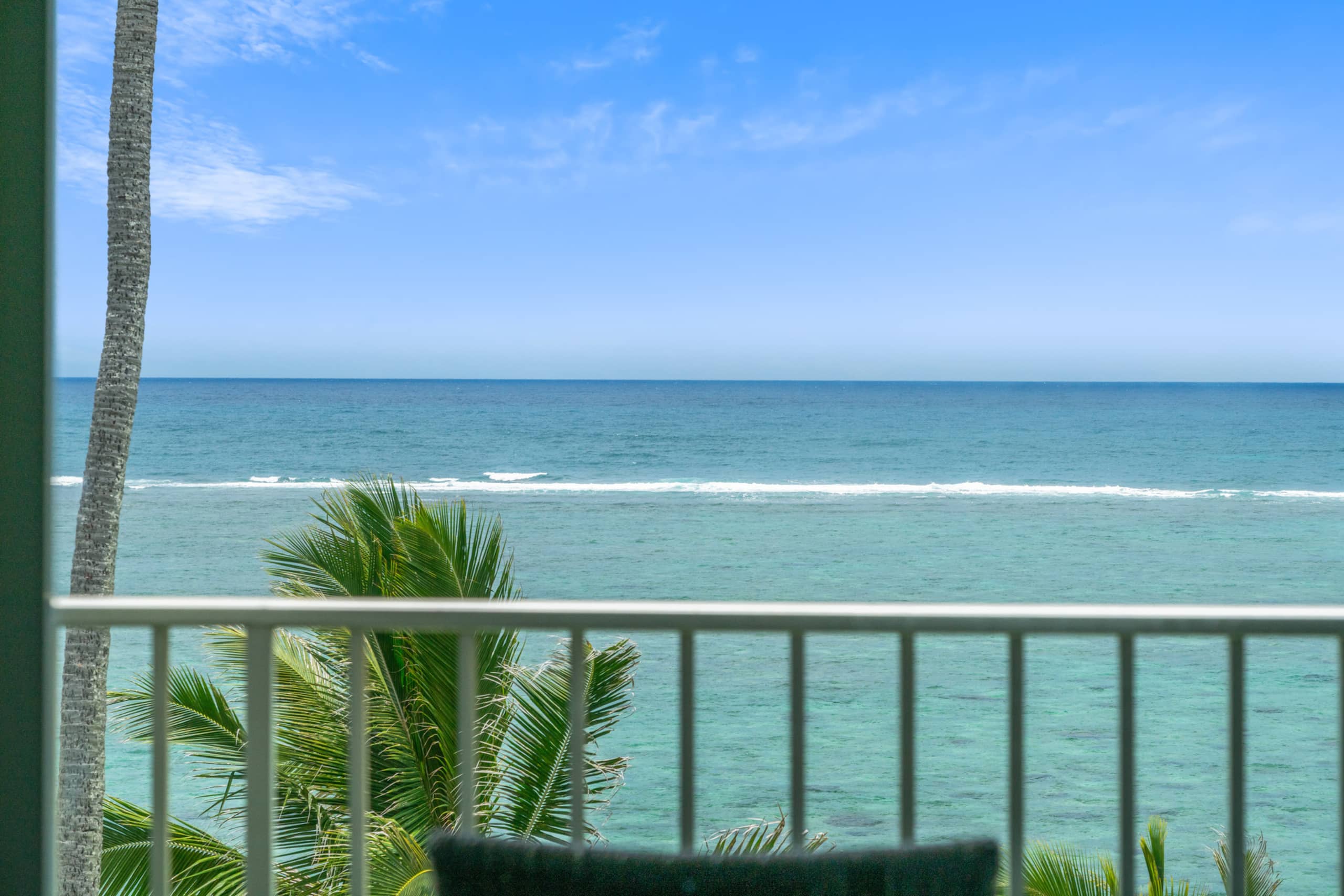 Condo in Hauula · ★4.77 · 1 bedroom · 2 beds · 1 private bath - Image 5
