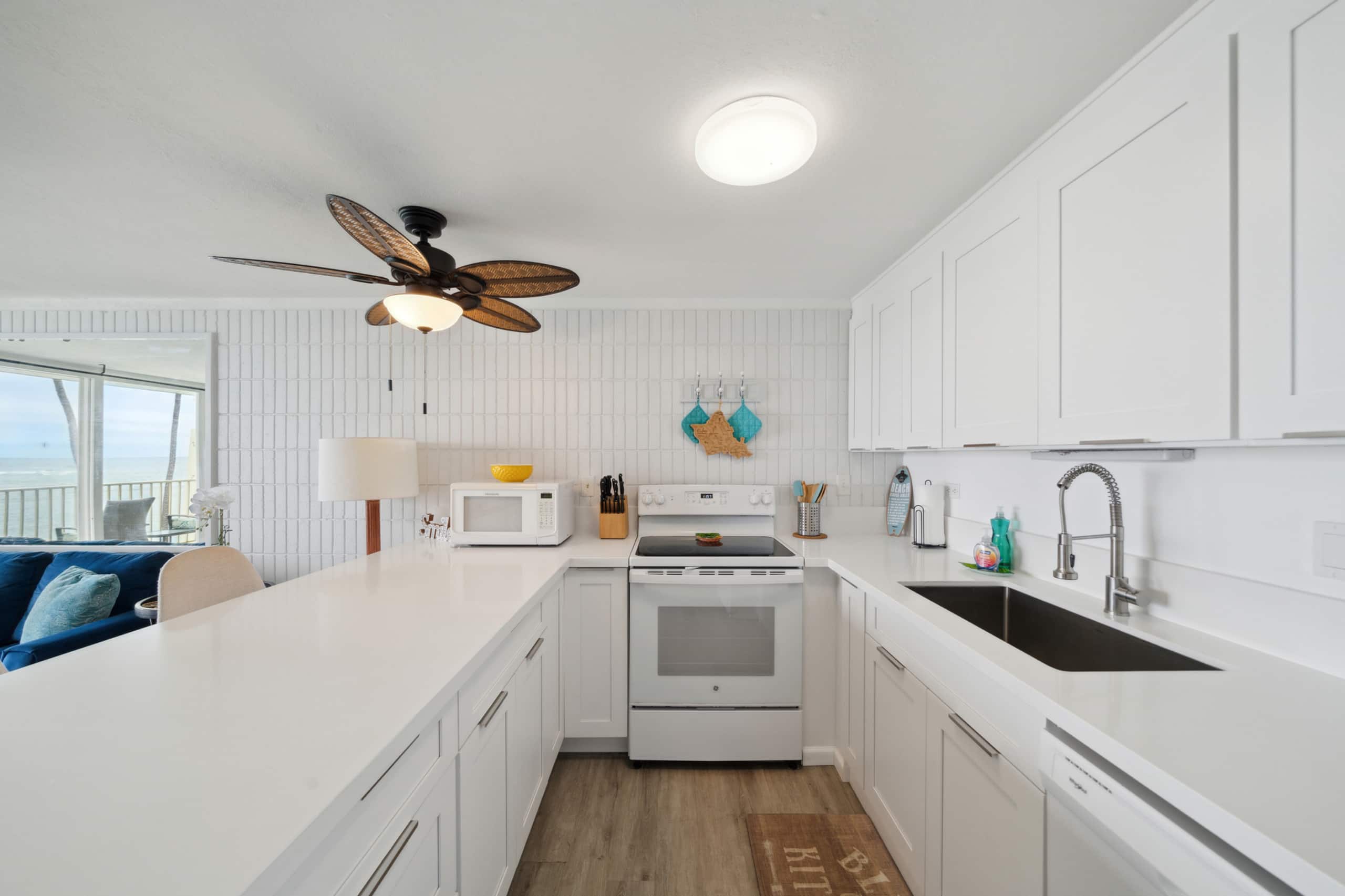 Condo in Hauula · ★4.77 · 1 bedroom · 2 beds · 1 private bath - Image 14