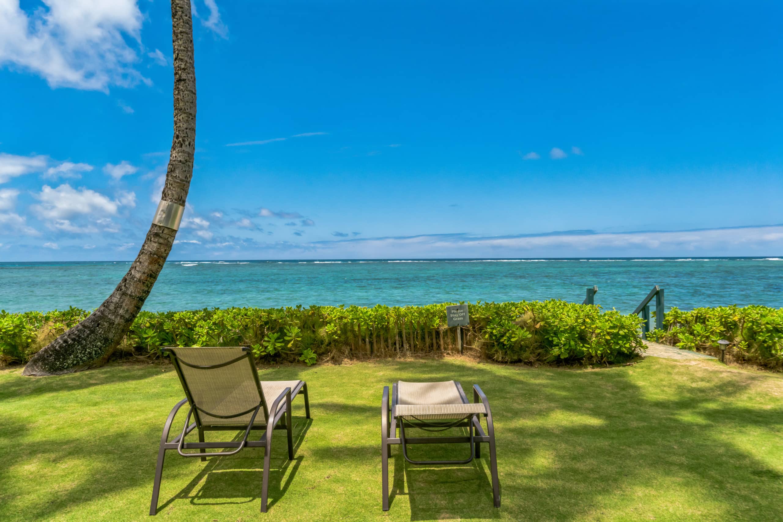 Condo in Hauula · ★4.77 · 1 bedroom · 2 beds · 1 private bath - Image 24