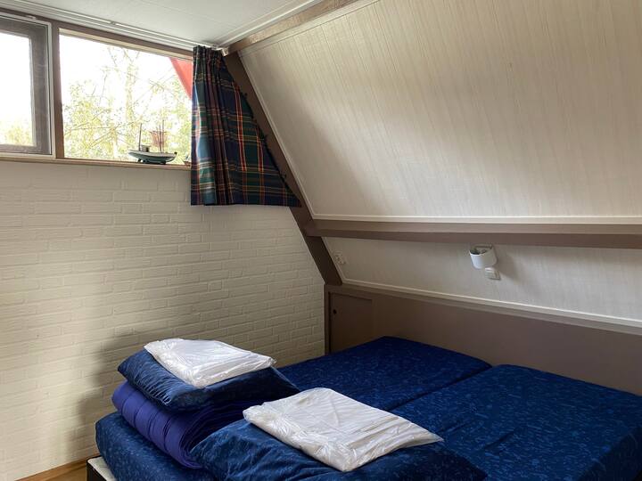 chumba cha kulala chini Cottage 53