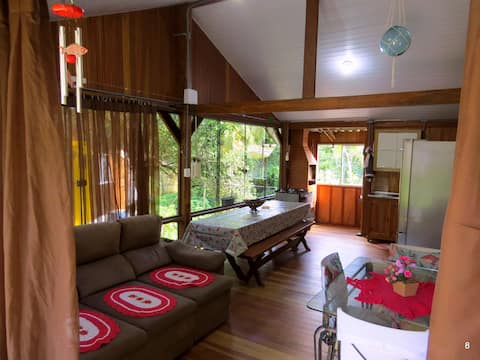 House with Air Conditioning, BBQ and Wi-Fi!