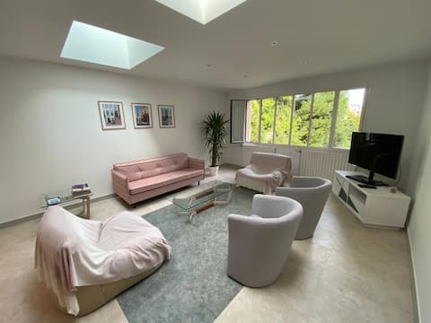 Coutances centre: house with great amenities.