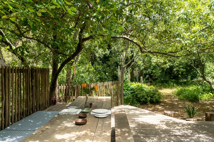 Eagles Nest on Kloof Nek Rd gallery image 5