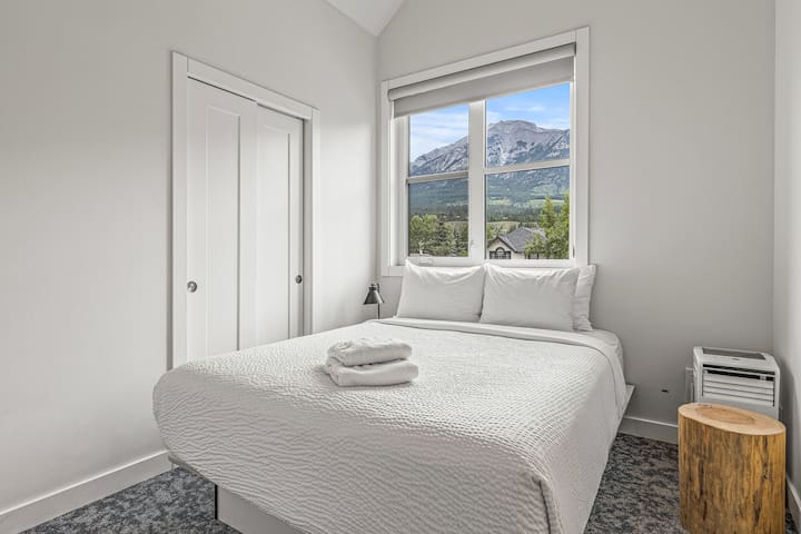Basecamp Resorts managed Airbnb listing 2