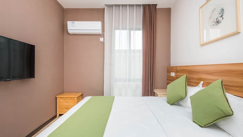 太湖中心小岛民宿 西山风景区 花筑横山翠 花筑品牌 坐拥湖景 小岛旅行 团建优选 湖云大床房 Boutique Hotels 太湖中心小岛民宿 西山风景区 花筑横山翠 花筑品牌 坐拥湖景 小岛旅行 团建优选 湖云大床房 Boutique Hotels