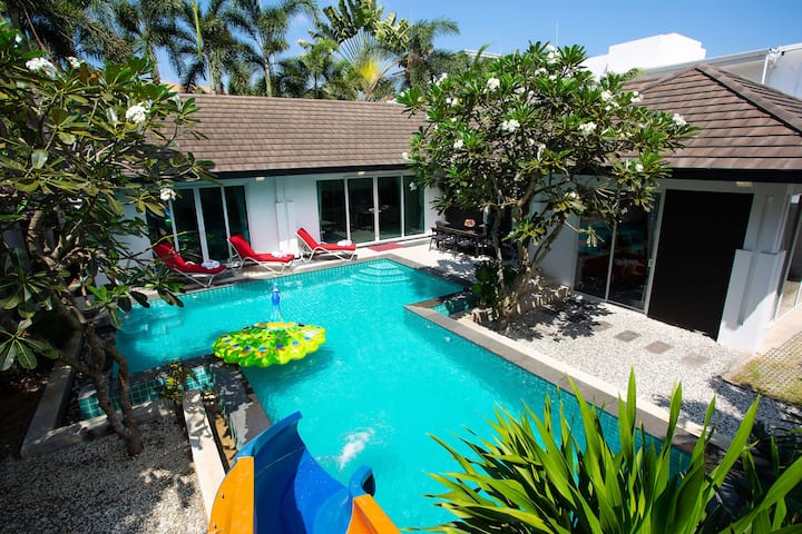 Crystal Pool Villa Pattaya 4 Bedroom, Bbq, Karaoke - Pattaya City