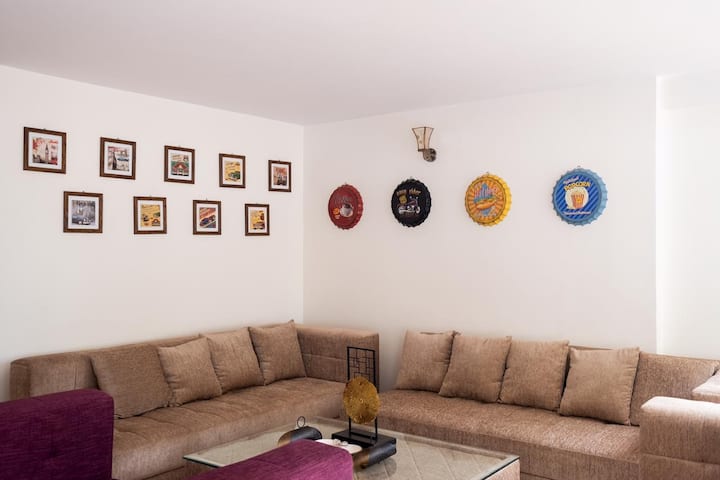 Living room image 2