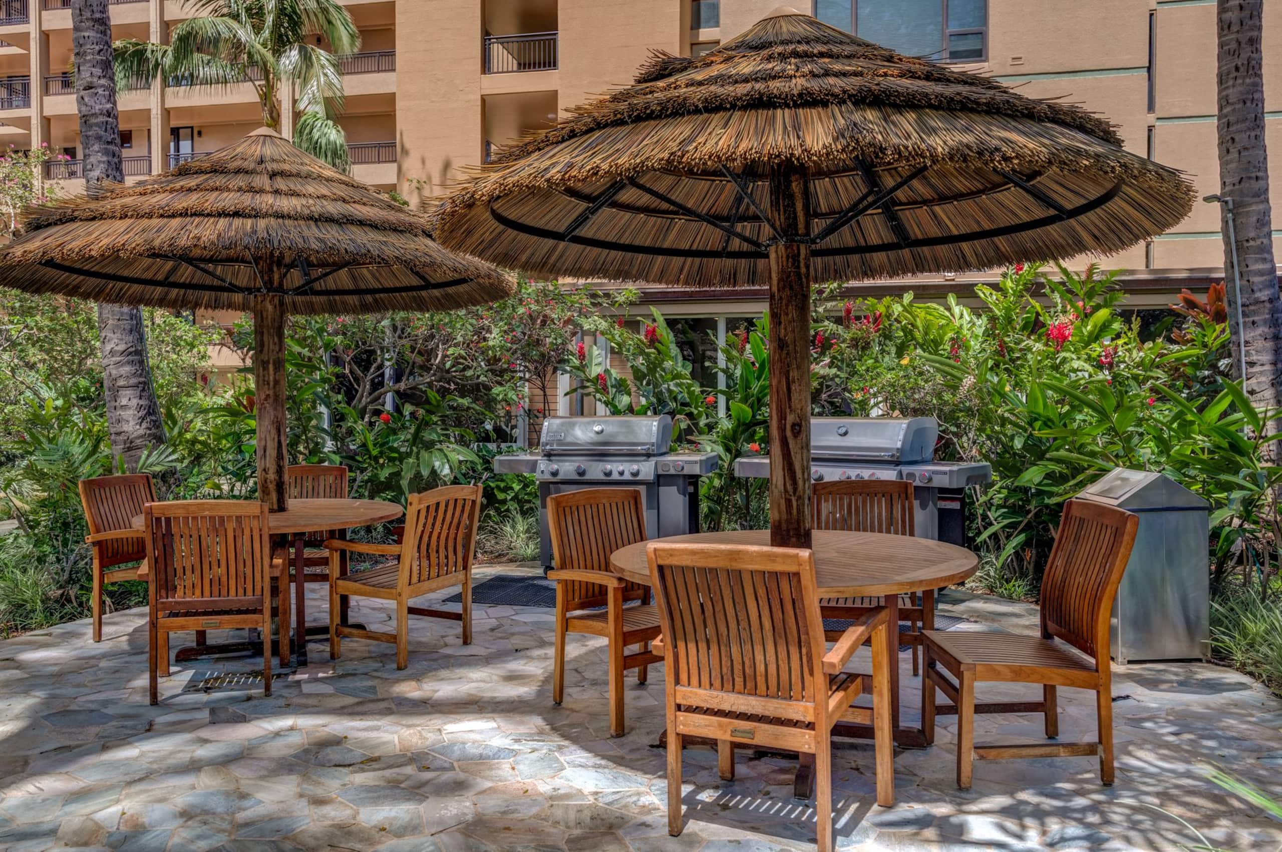 Condo in Lahaina · ★4.98 · Studio · 2 beds · 1 bath - Image 21
