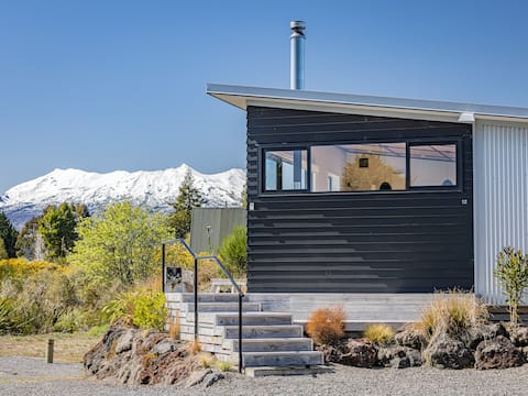 Three Mountain Views - Linen Provided