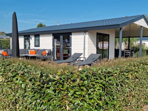 Luxurious double chalet beach campsite near Zoutelande.