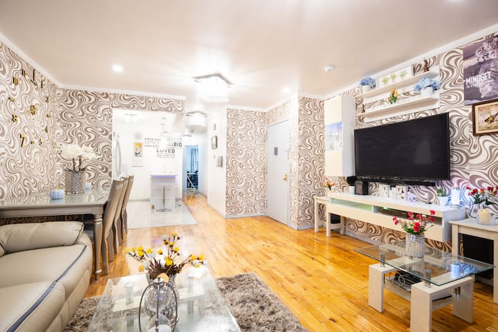 Luxury private apartment! gallery image 4