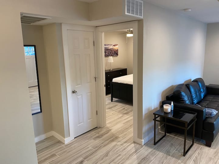 Down Town Private & Exclusive, Gated Condo - Dallas, TX
