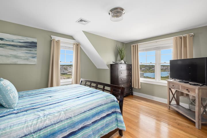 Second Floor: Bedroom #2 with Queen Bed