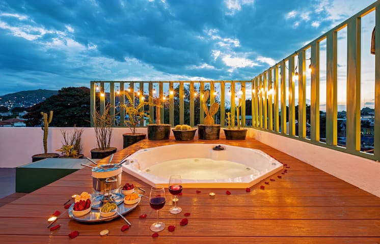 Holt Property Management managed Airbnb listing 2