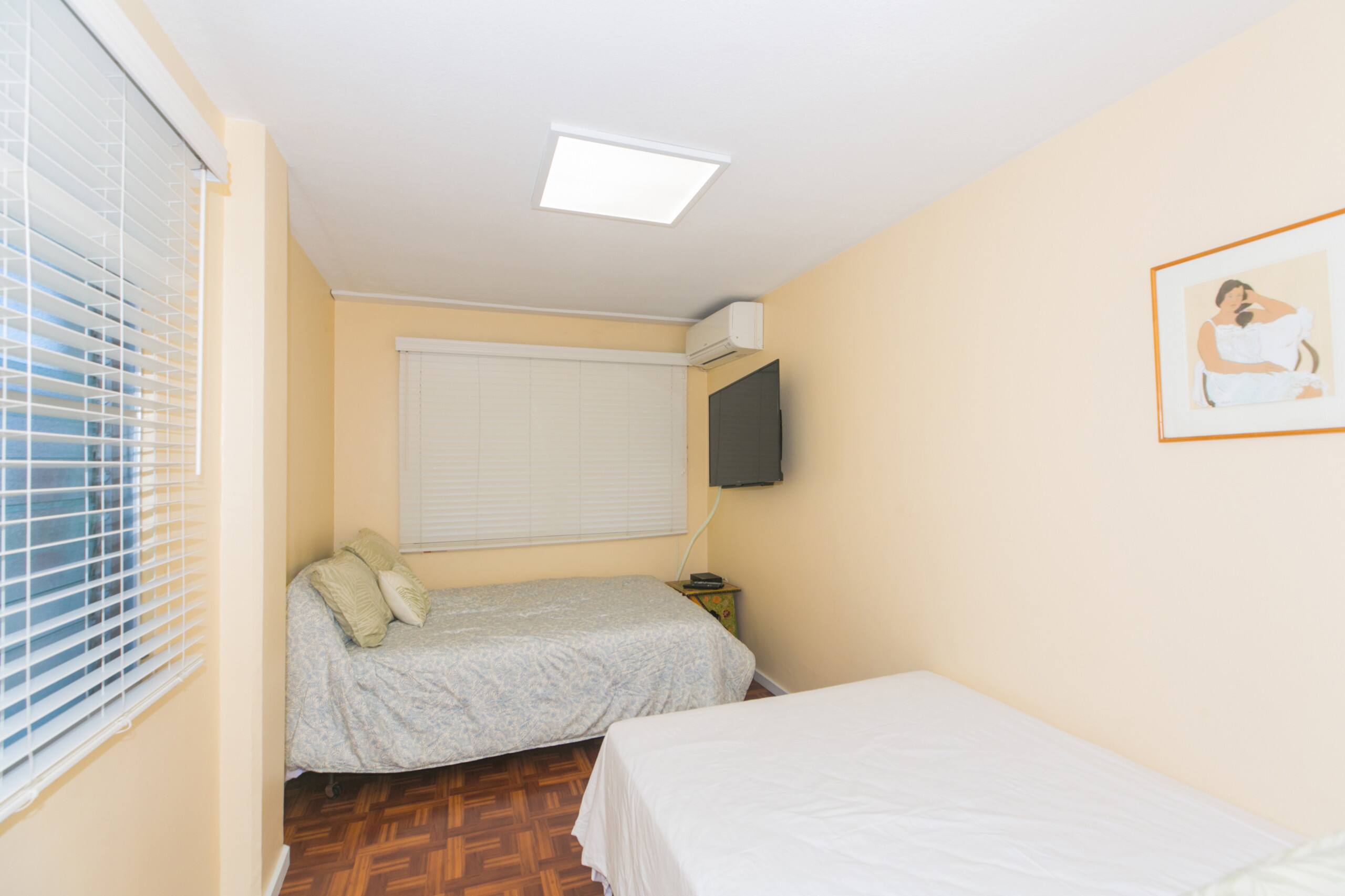 Condo in Honolulu · ★4.73 · 3 bedrooms · 4 beds · 2 private baths - Image 36