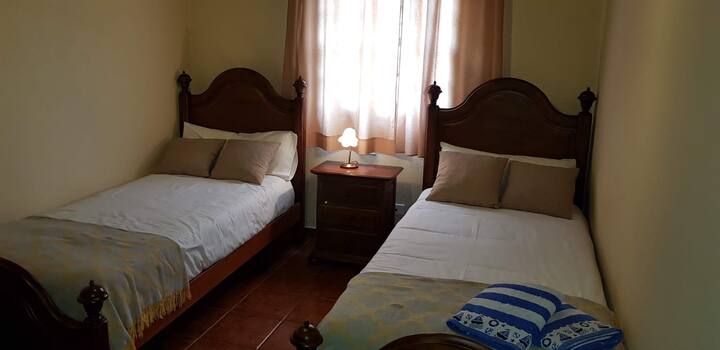 chumba cha kulala cha pili na vitanda viwili