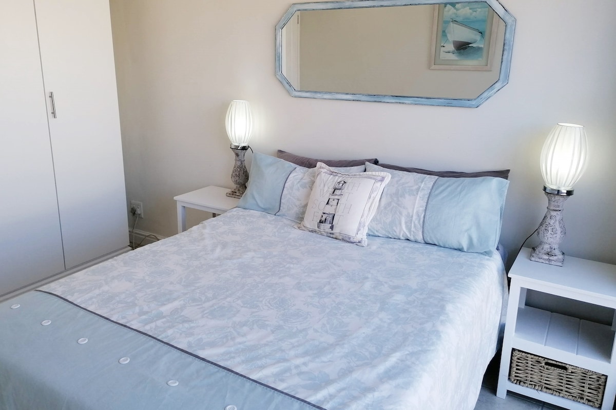 בחדר זוגי יש מקום ל -2 אנשים