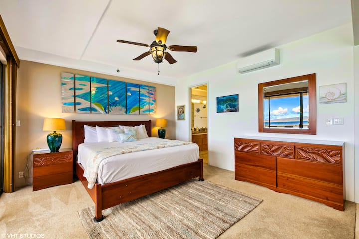 Master Bedroom with Master BR entry