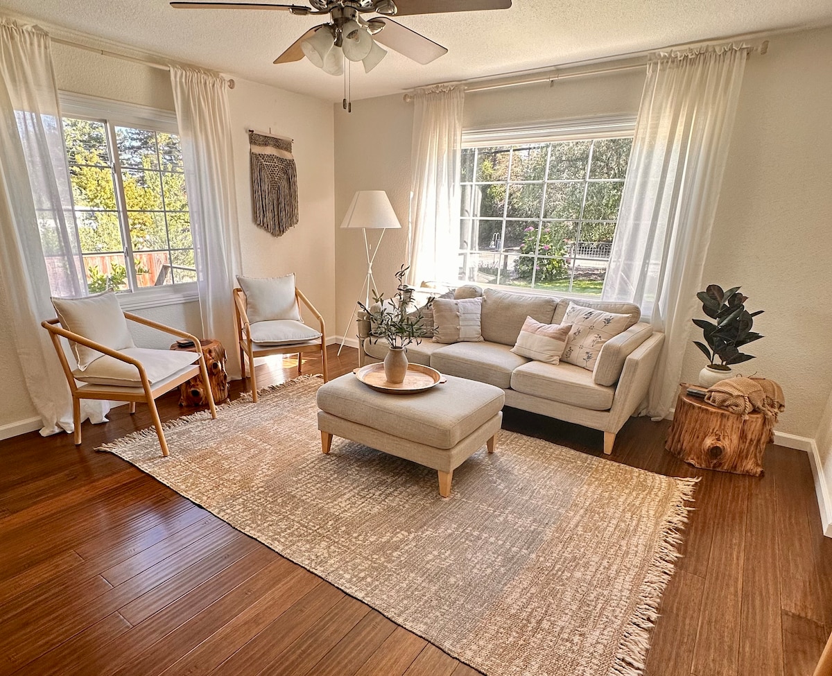 Successful Airbnb property: 10-Acre Vineyard Cottage w/Hot Tub + Bocce Court in Healdsburg
