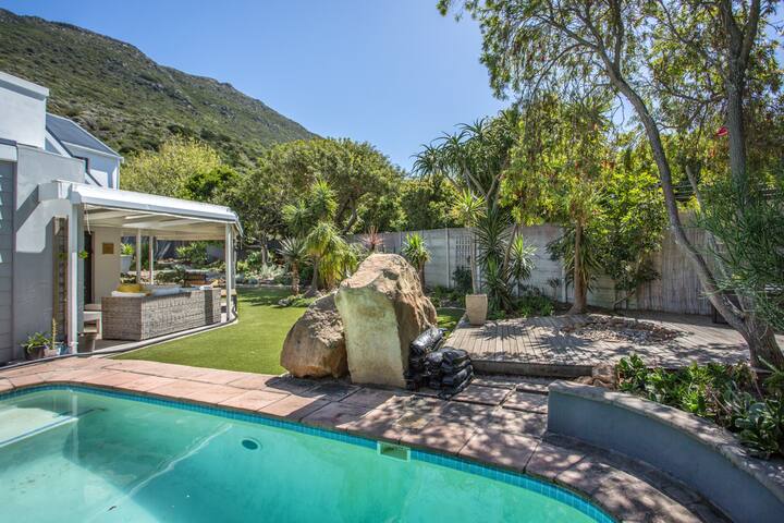 Here Comes the Sun – Family oasis (solar+inverter) gallery image 4