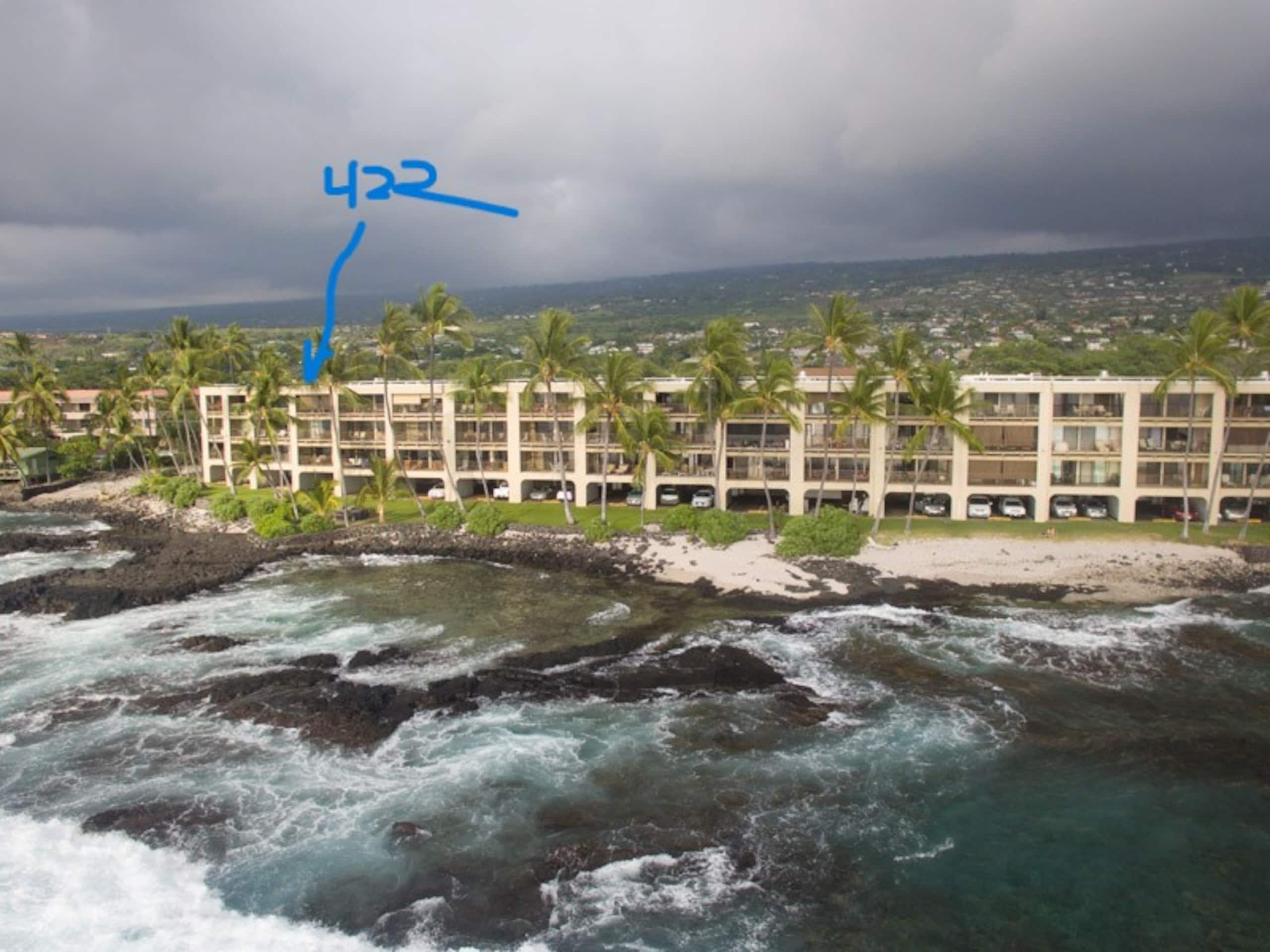 Condo in Kailua-Kona · ★4.96 · 2 bedrooms · 2 beds · 2 baths - Image 42