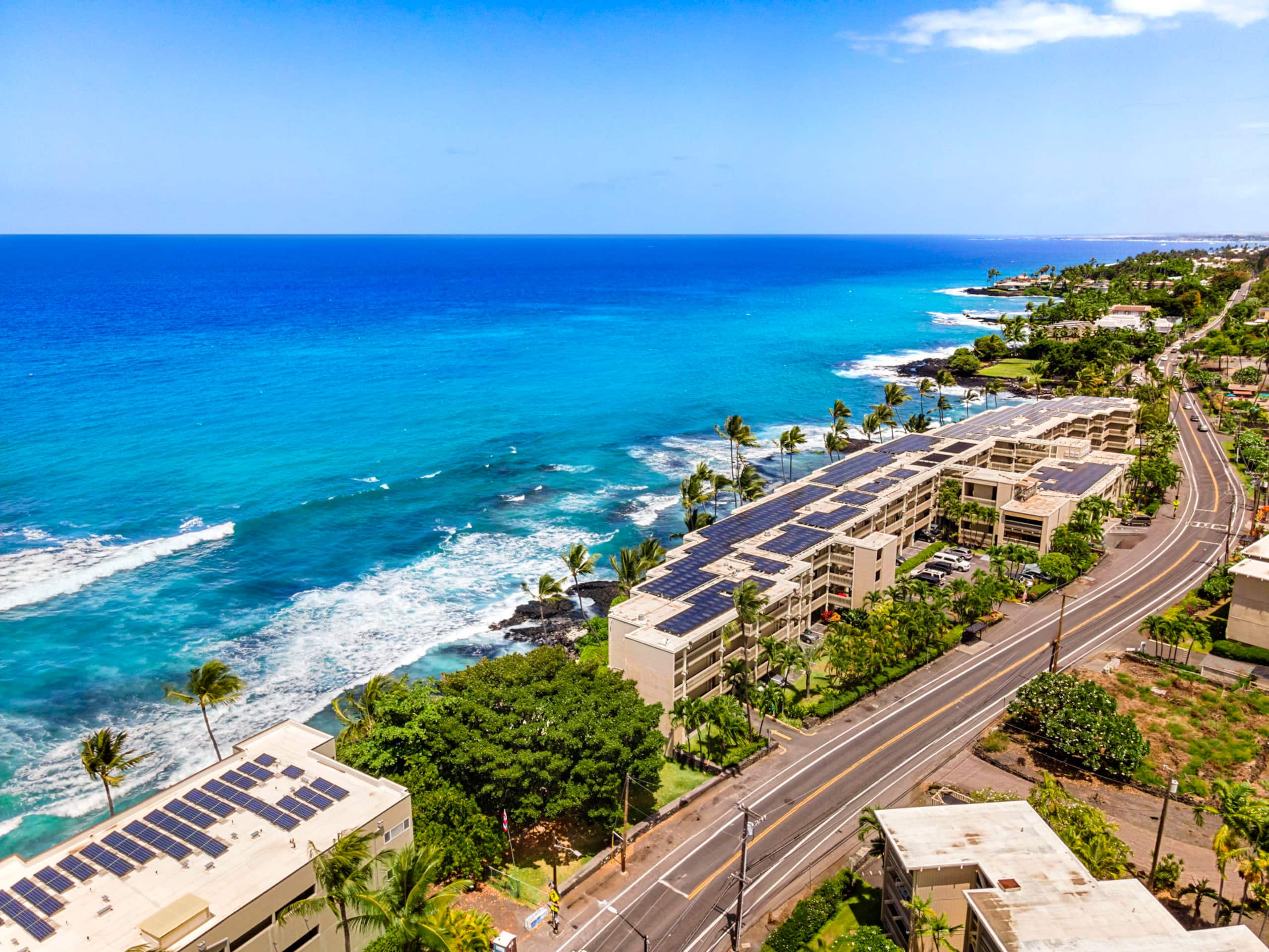 Condo in Kailua-Kona · ★4.96 · 2 bedrooms · 2 beds · 2 baths - Image 53
