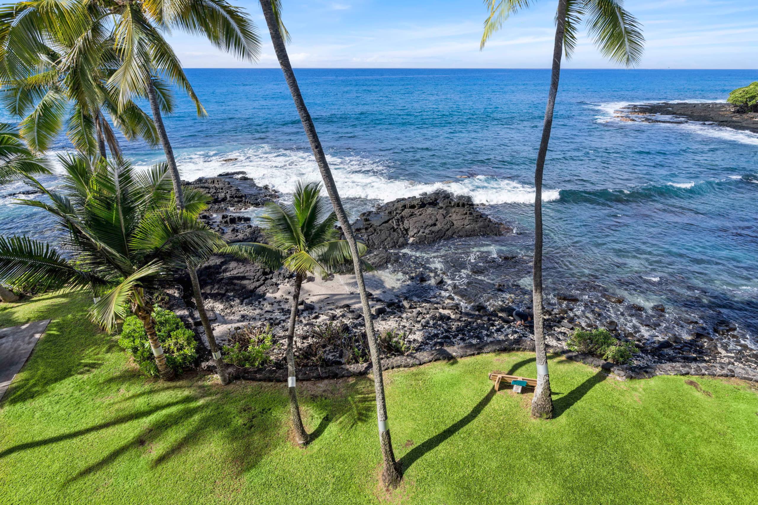 Condo in Kailua-Kona · ★4.96 · 2 bedrooms · 2 beds · 2 baths - Image 58