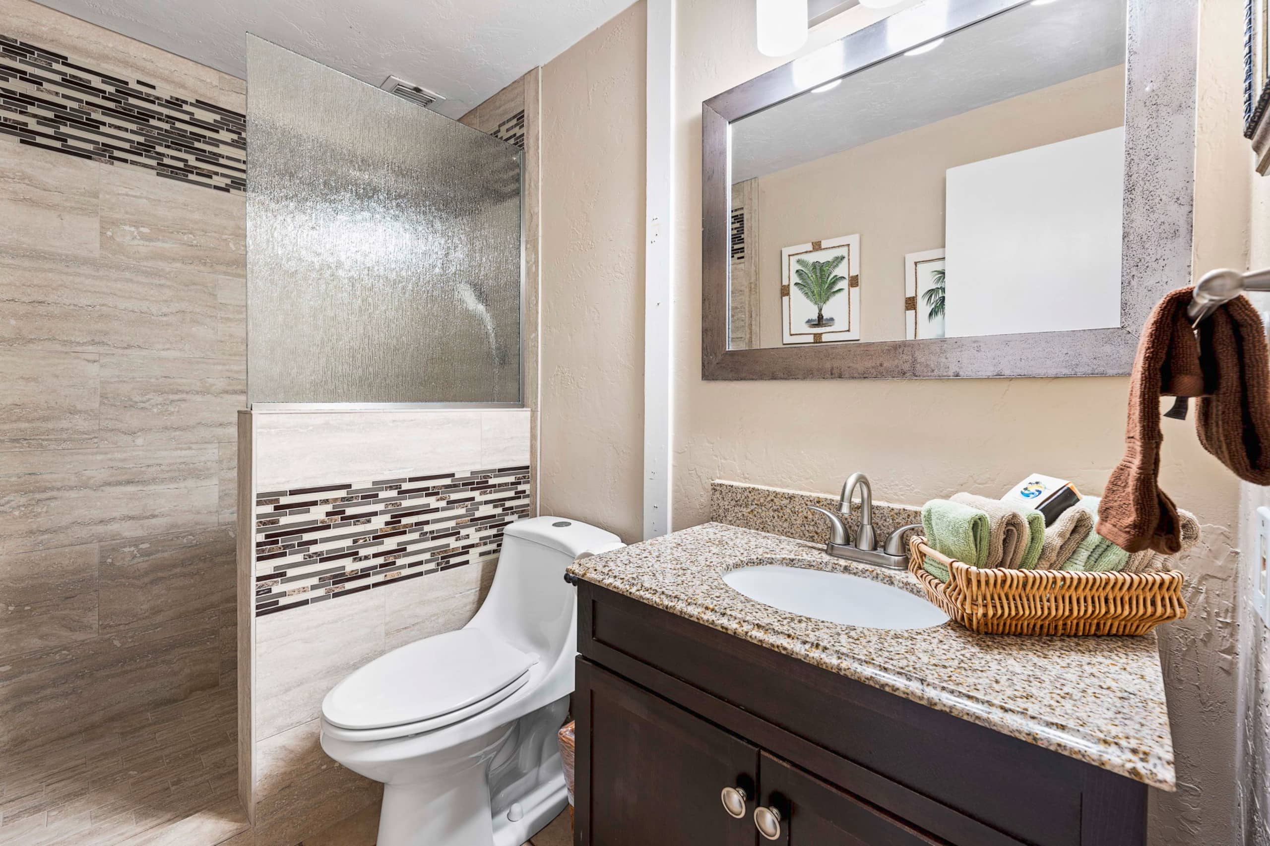 Condo in Kailua-Kona · ★4.96 · 2 bedrooms · 2 beds · 2 baths - Image 17