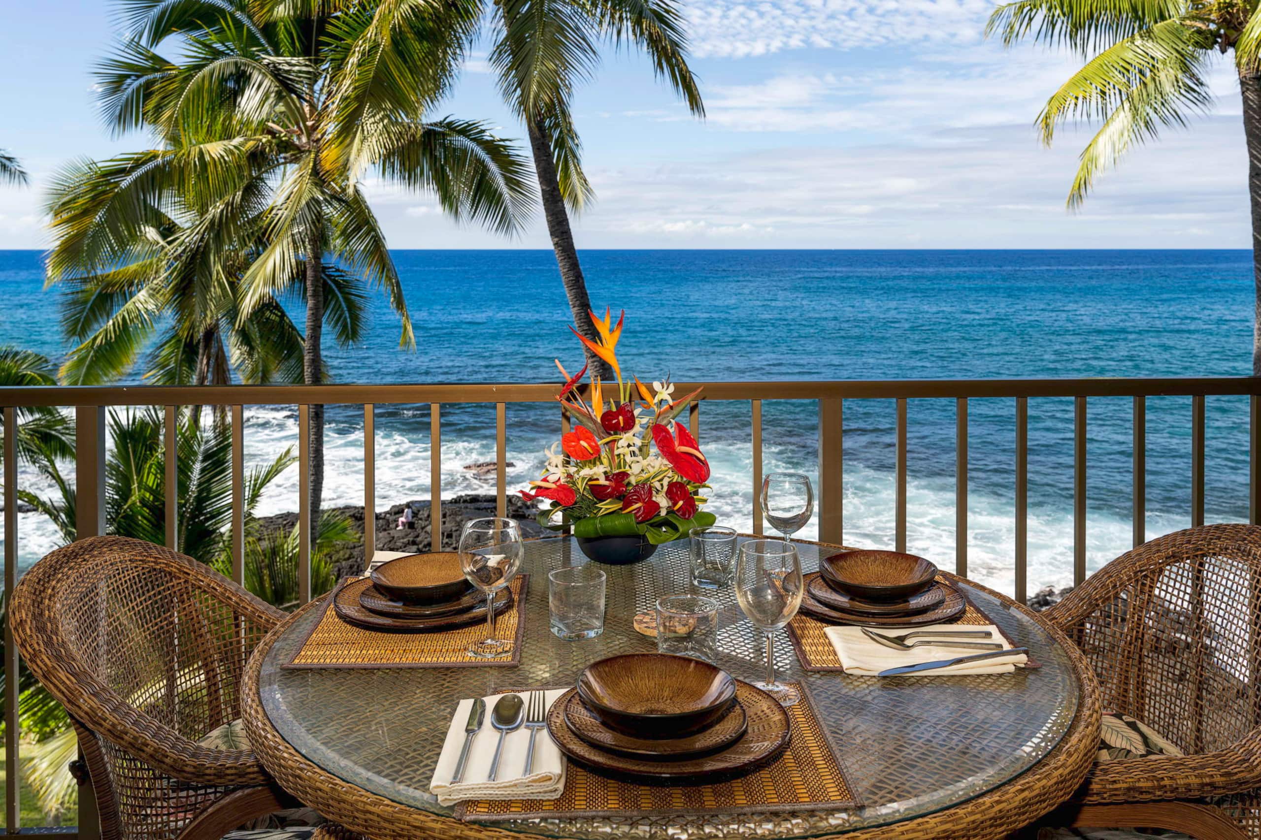 Condo in Kailua-Kona · ★4.96 · 2 bedrooms · 2 beds · 2 baths - Image 1