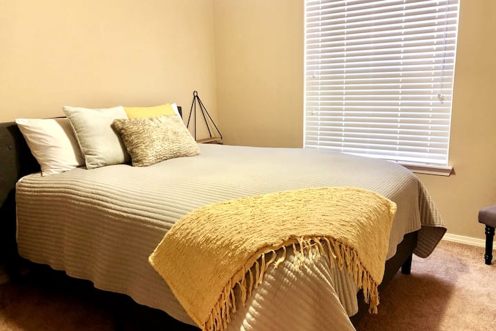 Kitanda cha ukubwa wa malkia