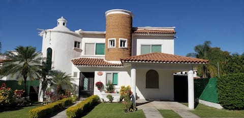 Casa Quetzal -Comfort- Fracc. Lomas de Cocoyoc -