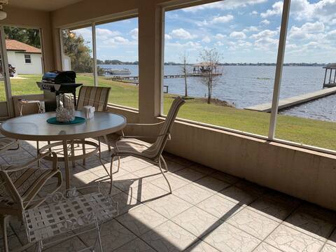 Manatee Manor 3/2 House on Lake Sebring!