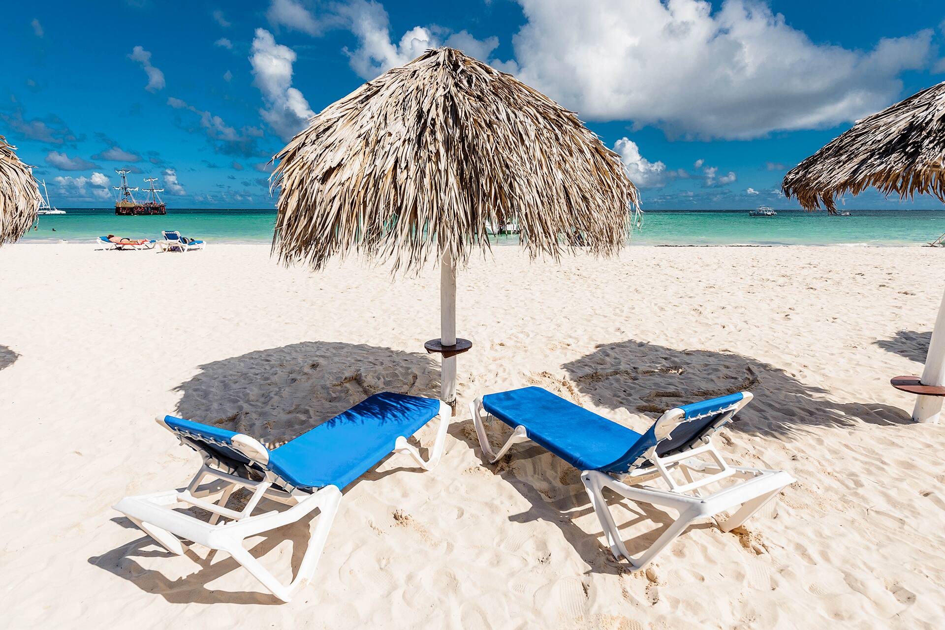 Caribbean Dream Stay, Beach & Restarants Nearby
