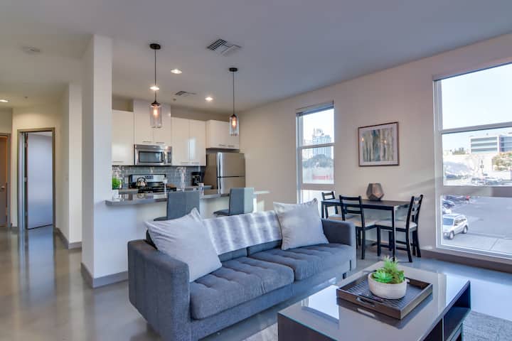 Stylish Downtown San Diego 2 Bedroom Apartment Apartments For Rent In San Diego California United States