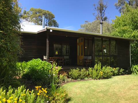 Abbeys Farm Cottage