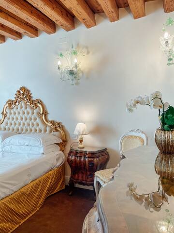 DREAM APARTMENT – SAN MARCO gallery image 3