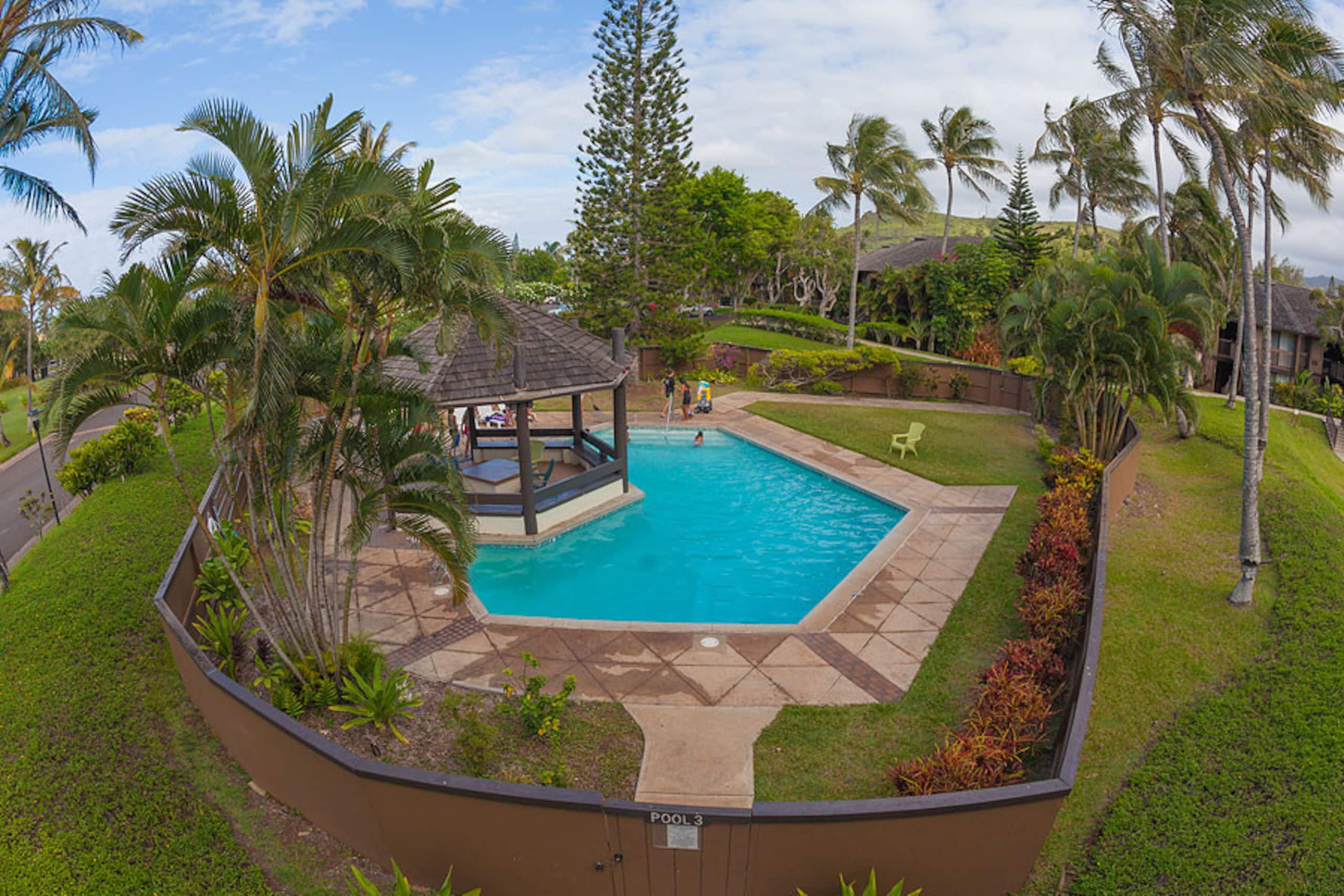 Condo in Kahuku · ★4.96 · 2 bedrooms · 3 beds · 1 private bath - Image 10