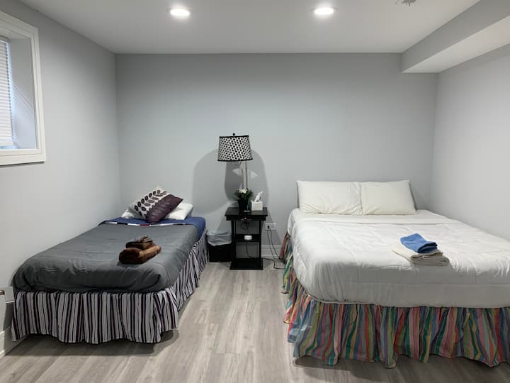 x4K1 Garden flr bedroom near Chicago & Loyola Houses for Rent in Oak