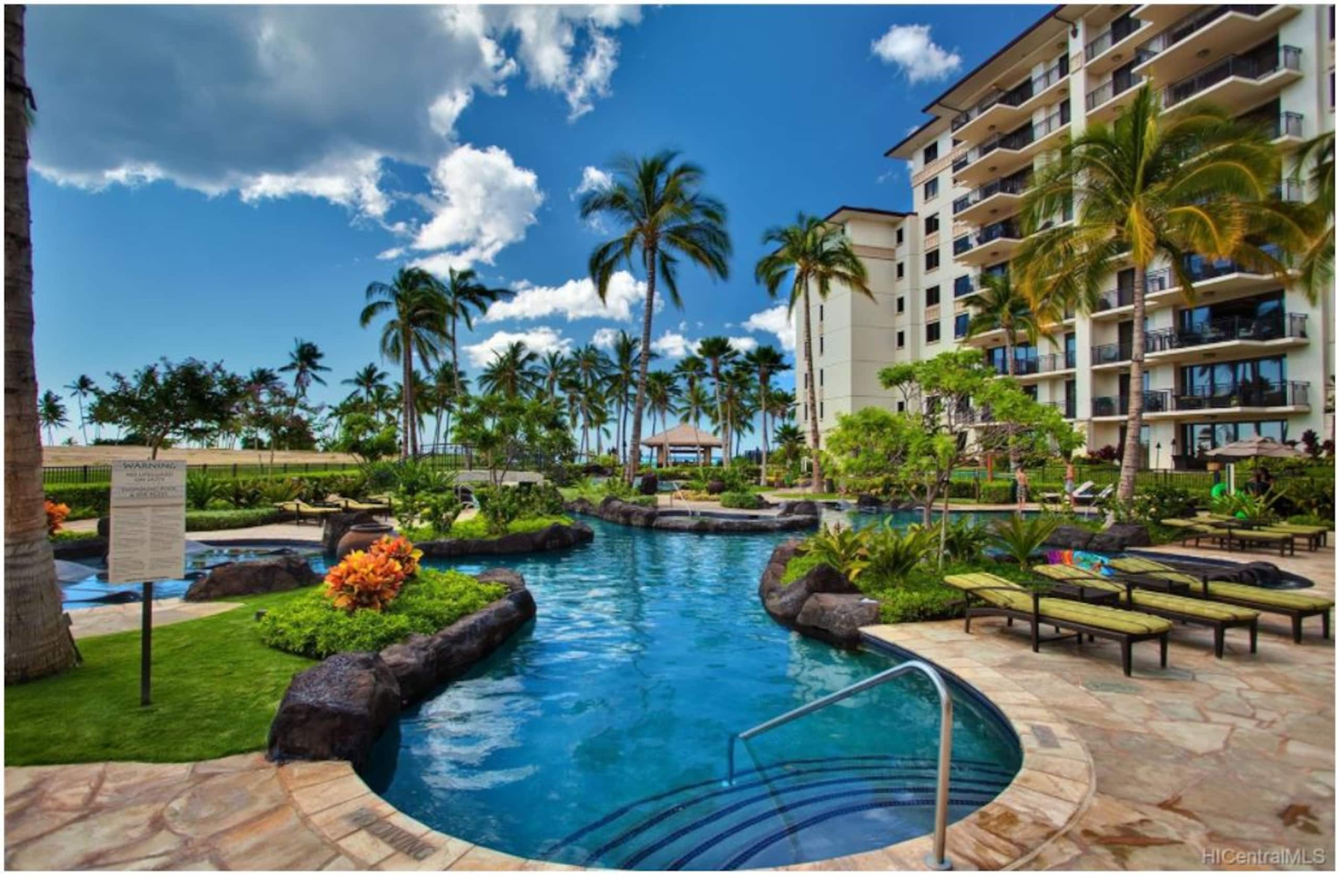 Condo in Kapolei · ★4.88 · 2 bedrooms · 4 beds · 2 private baths - Image 15