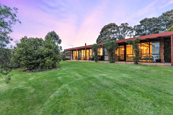 Willunga Cottage — Sweet Country Retreat gallery image 2