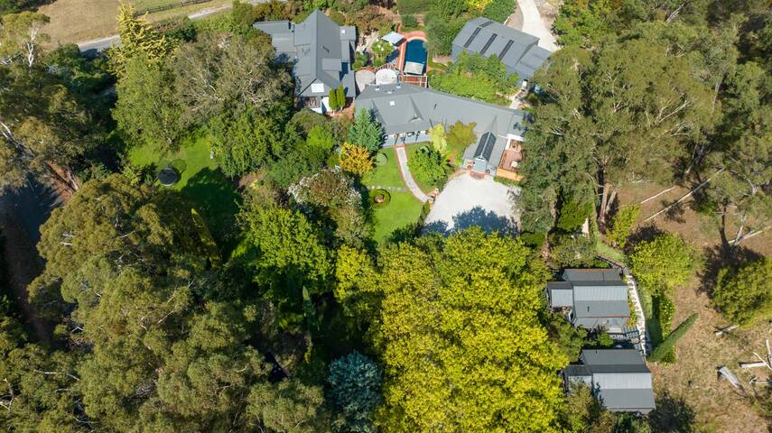 Eden Yarra Valley 16-30+ PAX 10 B/Rooms, gamesroom gallery image 3