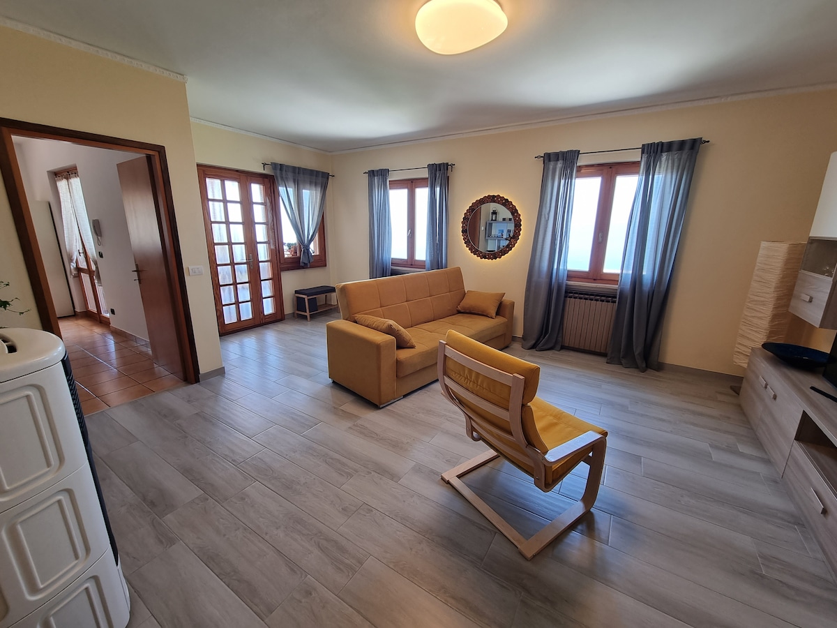 Top performing Airbnb: Matteo's House in Torri Del Benaco