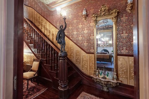 Magnificent Victorian Townhouse with Parking.