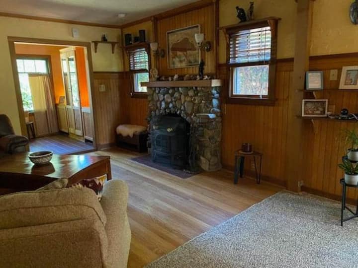 Superhost, 1 Mile To Hospitals - Medford, OR