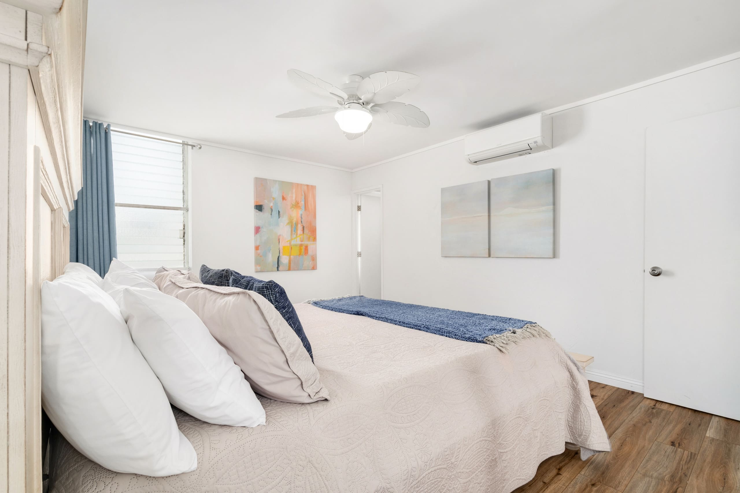 Condo in Honolulu · ★4.83 · 2 bedrooms · 3 beds · 2 baths - Image 15