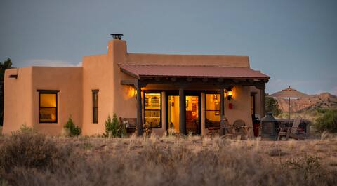 Viento del Rio - Abiquiu Casita W/Private Hot Tub