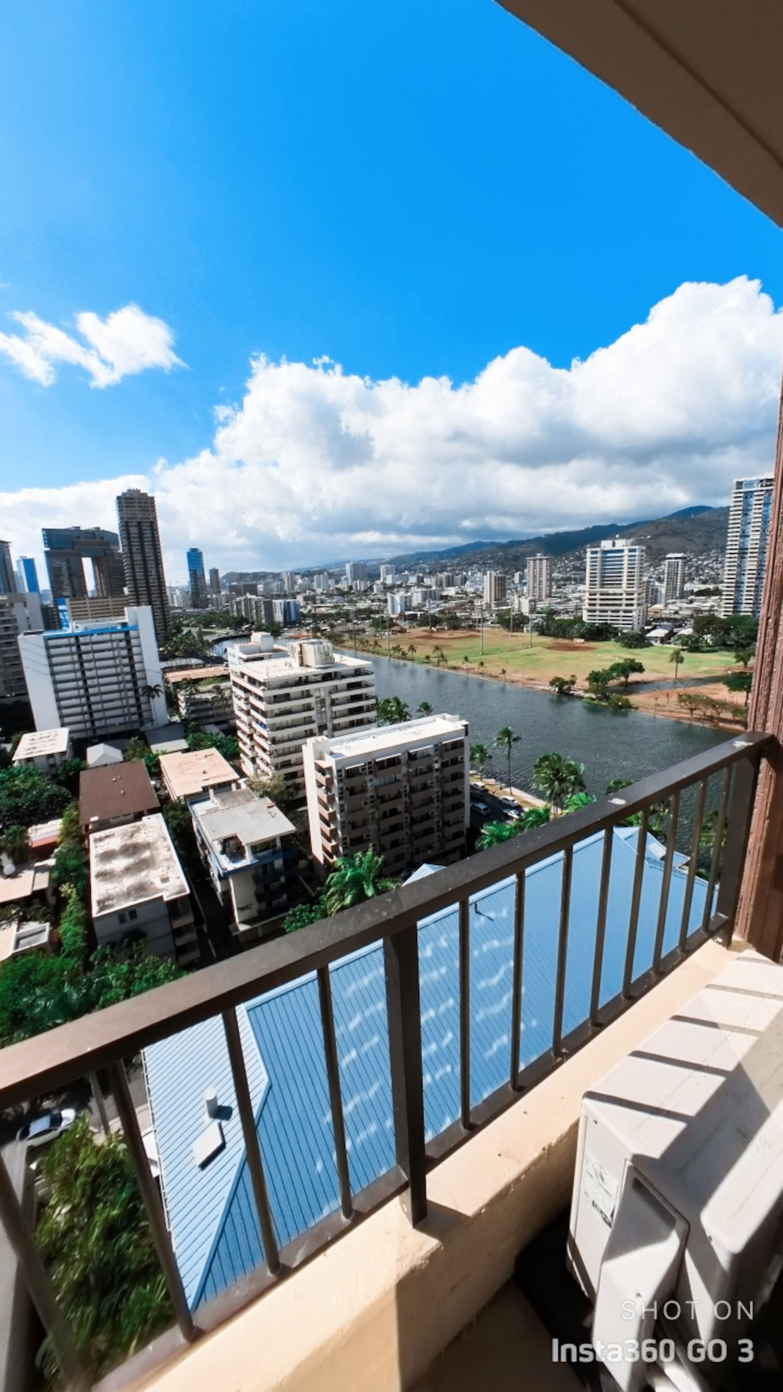 Resort in Honolulu · ★4.73 · Studio · 3 beds · 1 private bath - Image 6
