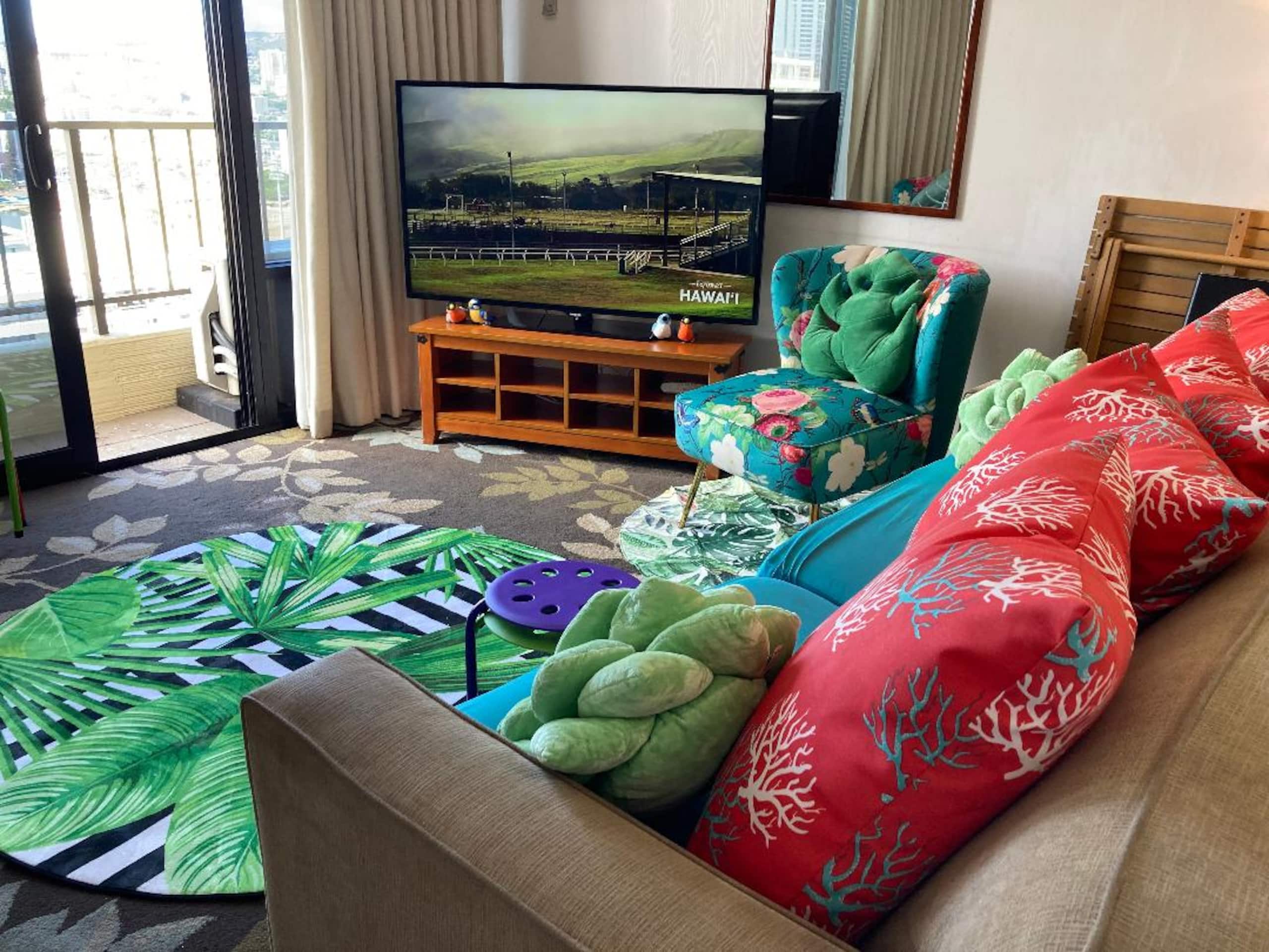 Resort in Honolulu · ★4.73 · Studio · 3 beds · 1 private bath - Image 10