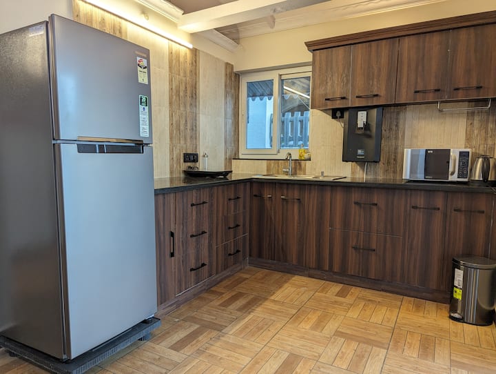 Full kitchen image 5